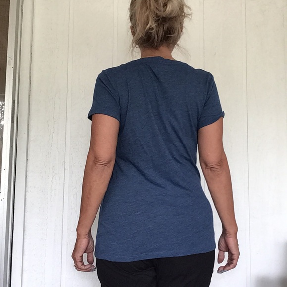 INDIANAPOLIS COLTS NFL RHINESTONE V NECK LOGO TEE SHIRT SMALL - Picture 4 of 15